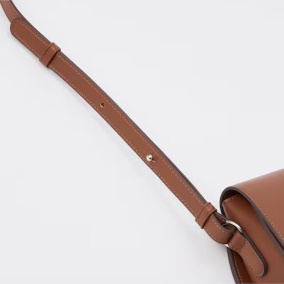 Uniqlo Saddle Shoulder Bag 2021, Crossbody Imitation Leather - Picture 16 of 16